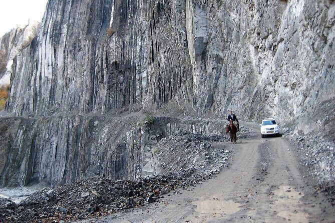 Azerbaijan in 9 days - Day 2: Gobustan, Mud Volcanoes, and the Baku Boulevard/Highland Park Combo