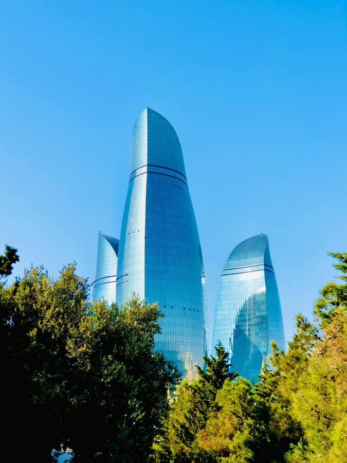 Baku: Night Panoramic Group Tour with Flame Towers 1 - Guides, languages, and why group format can be a win