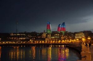 Baku night tour - Flame Towers at night: the photo stop that sets the mood
