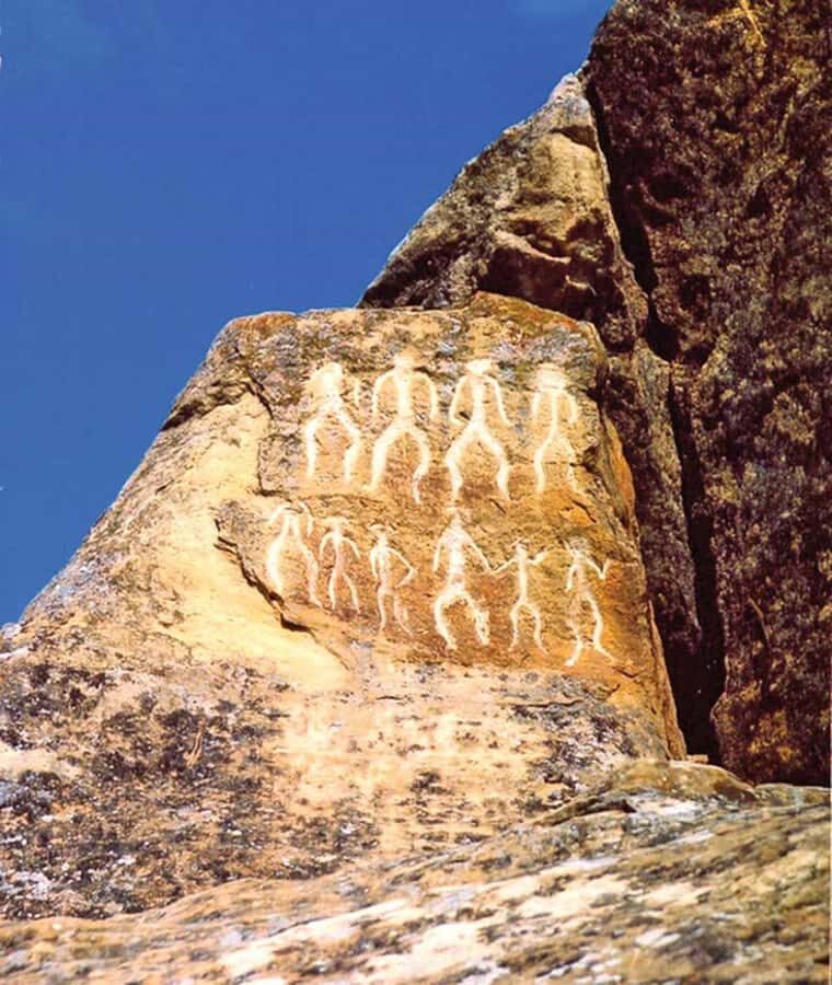 Baku:Gobustan Mud Volcanoes Temple & Entry tickets included - Pickup and pace: how the day moves in real life