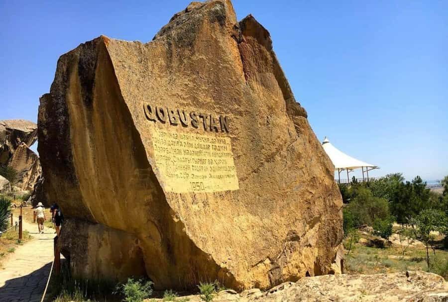 Gobustan & Absheron Tour with Free Old City Walking Tour - Gobustan National Park: petroglyphs you can almost read